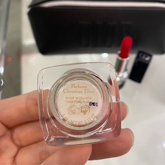 Dior Pouch - Picture 9 of 12